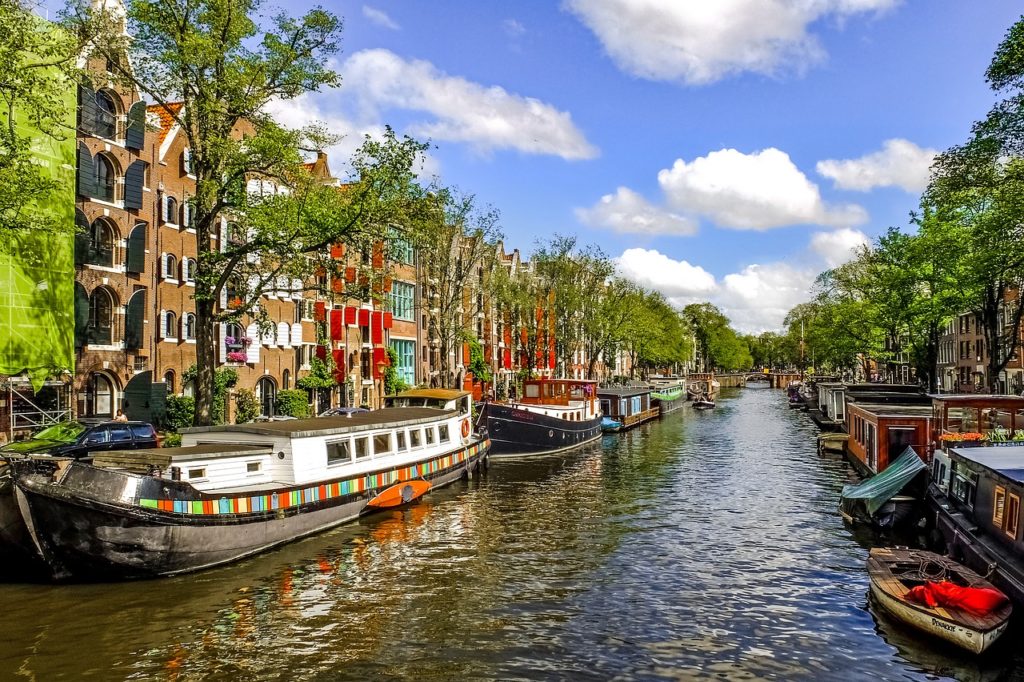 Explore the Dutch Waterways