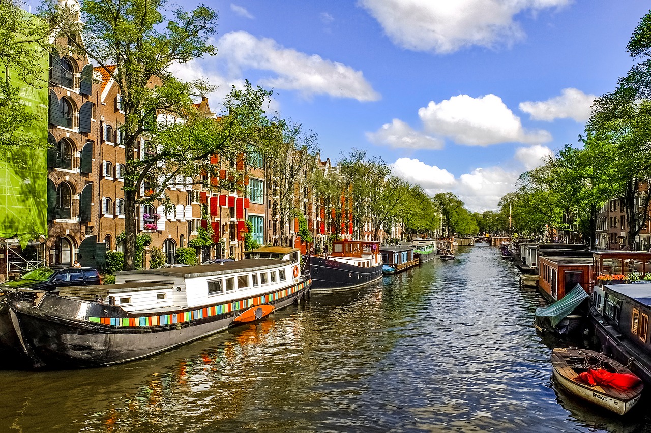 Read more about the article Explore the Dutch Waterways